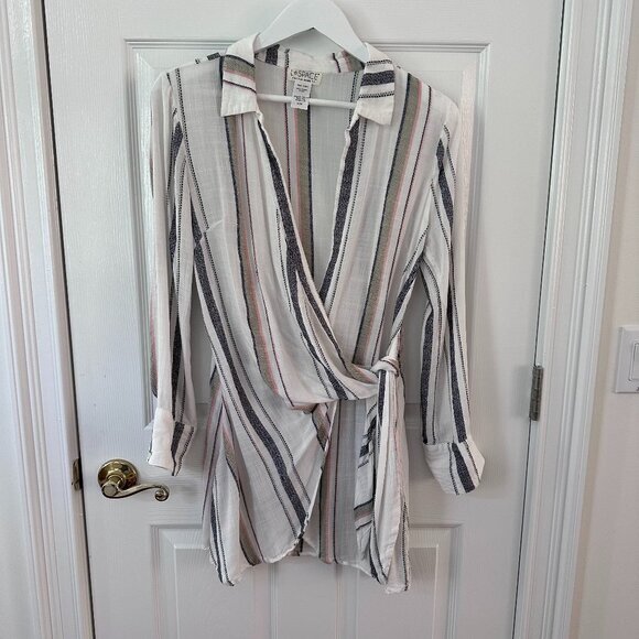 L*Space Striped Cover Up Dress M/M White‎ Blue Pink Long Sleeve Beach Resort - Picture 1 of 8